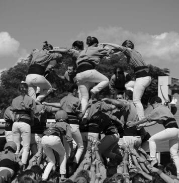 Taniec jako forma fitness – kobieca energia na 100%