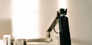Muzyka, podcast czy cisza? Jak dobrać bodźce, które zwiększą skupienie na treningu Muzyka, podcast czy cisza? Jak dobrać bodźce, które zwiększą skupienie na treningu